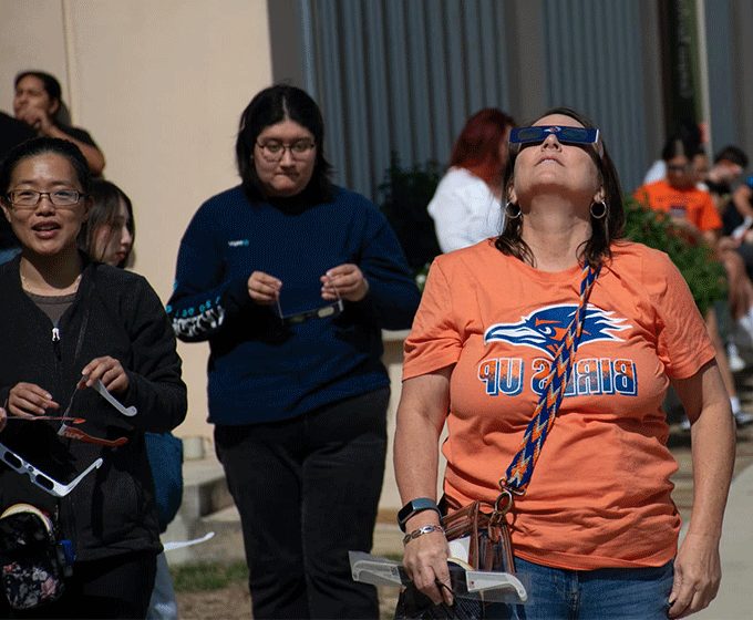Students to enjoy up-close view of eclipse at <a href='http://kexr.ngskmc-eis.net'>在线博彩</a> Main Campus